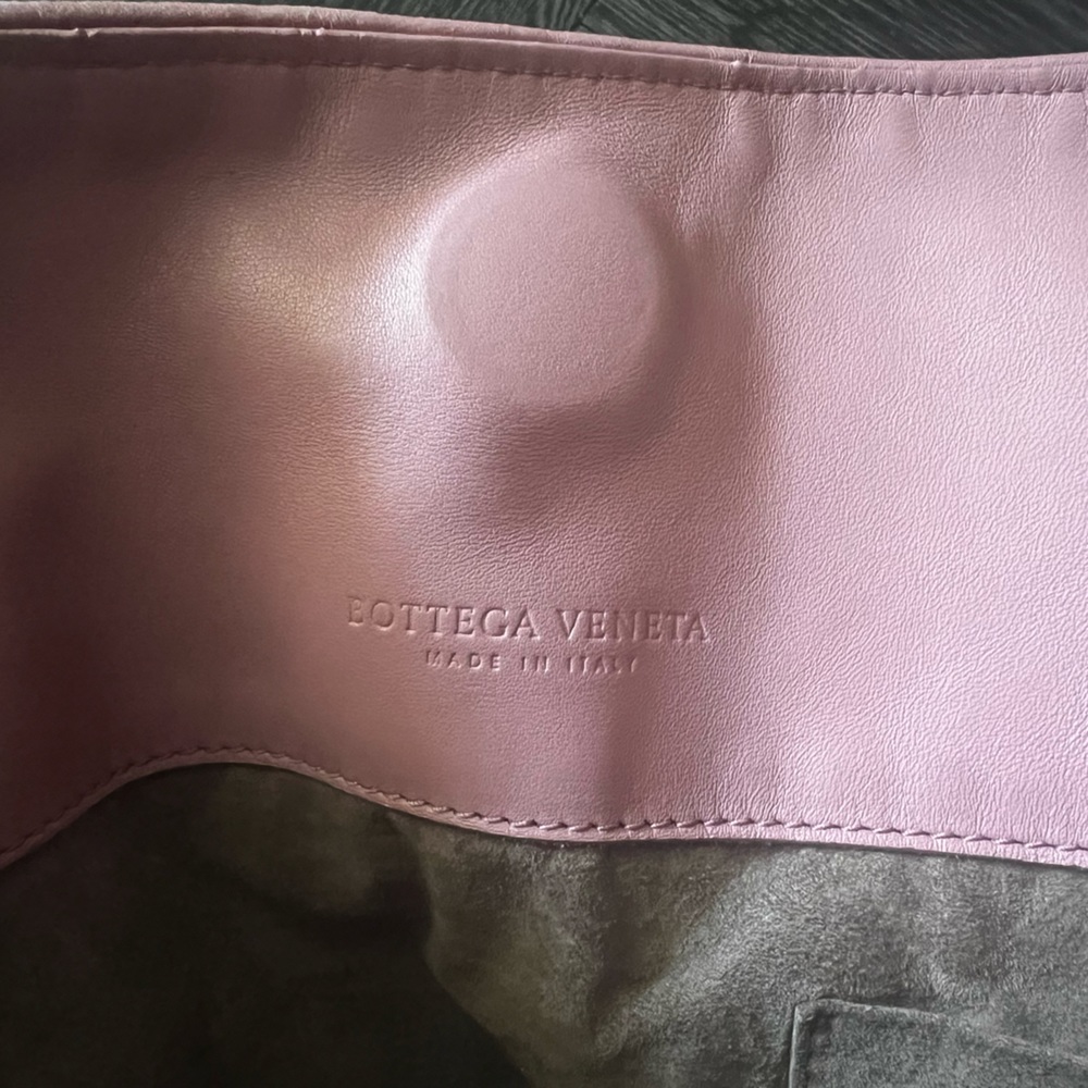 Bottega Veneta bag, used, the quality is very good, no spots on the pink leather - Picture 4 of 11